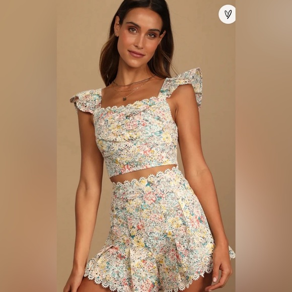 ISO this Lulus Sweeter Than Ever set in this beige color combo. Size medium. - Picture 1 of 1